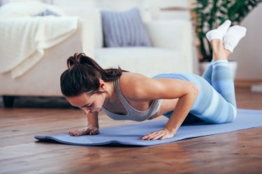10λεπτο workout για γυμναστική στο σπίτι (ΒΙΝΤΕΟ)