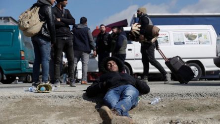 Τα social media οδηγούν τους μετανάστες στα σύνορα