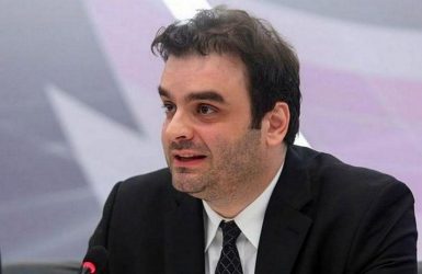 Πιερρακάκης: Πότε θα είναι έτοιμο το άυλο συναινετικό διαζύγιο – Τι λέει για τις ψηφιακές συντάξεις