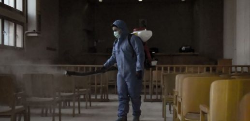 Είσοδος με θερμομέτρηση και μάσκες από σήμερα στα δικαστήρια
