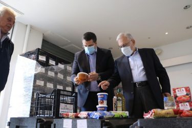 “Βοήθεια στο σπίτι”: Διανομή γευμάτων και τροφίμων από την ΠΚΜ