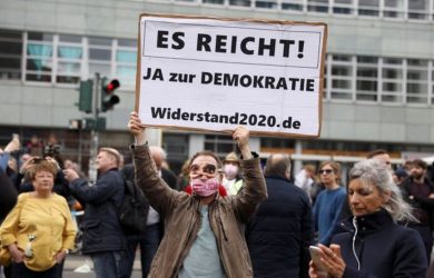 Διαδηλώσεις για τα συνταγματικά δικαιώματα στη Γερμανία
