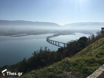 Αγναντεύοντας από τη Νεράιδα τη γέφυρα και τη λίμνη του Αλιάκμονα (ΒΙΝΤΕΟ & ΦΩΤΟ)