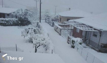 Εντονη χιονόπτωση στη Χαλκιδική (ΦΩΤΟ)