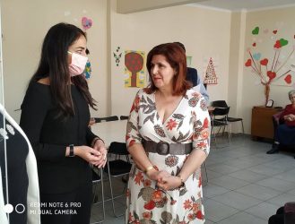 Προνοιακές δομές του Δήμου Θεσσαλονίκης επισκέφθηκε η Δόμνα Μιχαηλίδου