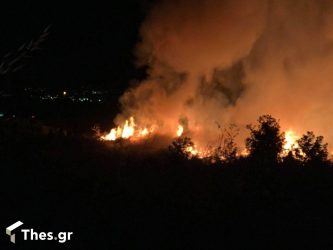 Θεσσαλονίκη: Φωτιά στο στρατόπεδο Καρατάσιου (ΒΙΝΤΕΟ)