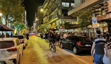 Θεσσαλονίκη: Παρέμβαση της αστυνομίας για το συνωστιμό στο κέντρο