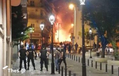 Ενταση στην πορεία για τις συναθροίσεις και στη Θεσσαλονίκη