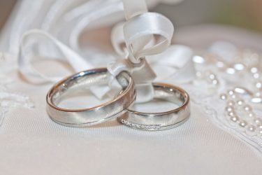 Σοκ: Πεθερά “έπιασε στα πράσα” την νύφη της με εραστή στο γαμήλιο γλέντι
