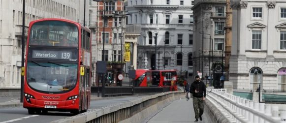 Βρετανική παραδοχή: Η καθυστέρηση του “lockdown” κόστισε πολλές ζωές