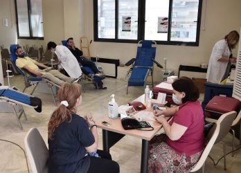 Δήμος Νεάπολης – Συκεών: Συνεχίζεται με επιτυχία ο “αγώνας” αιμοδοσίας (ΦΩΤΟ)