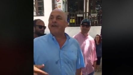 Επεισόδιο Μπέου με κατοίκους στους Σταγιάτες: Του φώναξαν «Είσαι κοπρίτης» (ΒΙΝΤΕΟ)