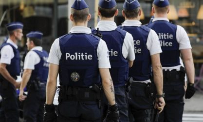 Αστυνομικοί στο Βέλγιο πέρασαν χειροπέδες σε ανήλικα παιδιά!