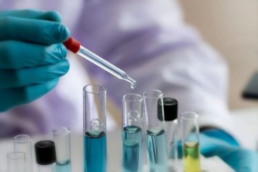 Kορονοϊός: Πόσα αντισώματα πρέπει να έχουμε για να είμαστε ασφαλείς
