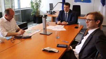 Συζήτηση Τζιτζικώστα με τον Επίτροπο Διαχείρισης Κρίσεων της ΕΕ