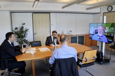 Σύσκεψη Α. Τζιτζικώστα με τον Εκτελεστικό Αντιπρόεδρο της Κομισιόν