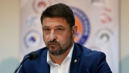 Αύριο στις 12:00 οι ανακοινώσεις Χαρδαλιά για τα νέα μέτρα