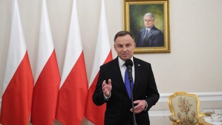 Πολωνία: Ο κορονοϊός «χτύπησε» και τον πρόεδρο!