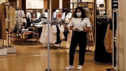 Βατόπουλος: «Τότε θα βγάλουμε τις μάσκες σε εξωτερικούς χώρους»