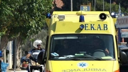 «Αν ήταν στελεχωμένο το κέντρο υγείας Τήνου, θα ζούσε», καταγγέλλει ο πατέρας του τρίχρονου που πνίγηκε με σταφύλι