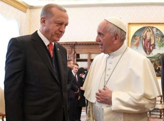 Τουρκία: Πρόσκληση στον Πάπα να επισκεφτεί το… τζαμί της Αγίας Σοφίας