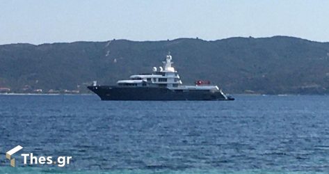 Τέσσερις τουρκικές ακταιωροί καταδίωξαν θαλαμηγό στα Ιμια