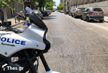 Θεσσαλονίκη: 53χρονος πέταξε τραπεζάκι και τραυμάτισε τη ξαδέρφη του στην κοιλιά