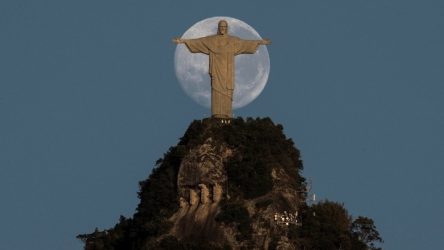 Η Βραζιλία ανοίγει ξανά το διάσημο άγαλμα του Χριστού του Λυτρωτή