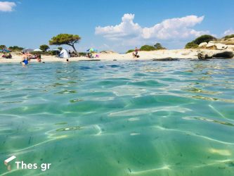 Χαλκιδική Βουρβουρού παραλία Καρύδι