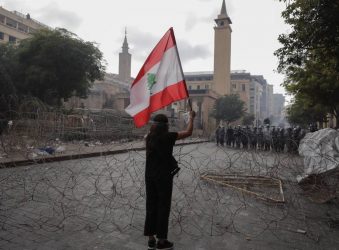 Χάος στο Λίβανο: Πρόωρες εκλογές προτείνει ο πρωθυπουργός