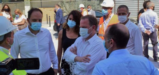 Καλαμαριά: Απομακρύνονται οι λαμαρίνες από το εργοτάξιο του μετρό στην Μεταμορφώσεως
