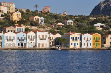 Καστελλόριζο: Αστυνομικός εκτός υπηρεσίας έσωσε παιδί που έπεσε στη θάλασσα
