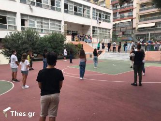 Κορονοϊός: Πάνω από 10000 παιδιά νόσησαν την τελευταία εβδομάδα στη χώρα