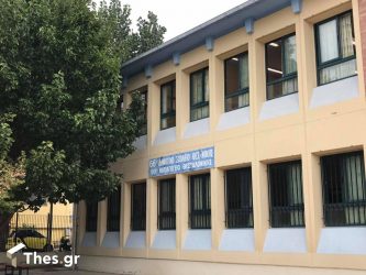 Σαρηγιάννης: “Να μείνουν κλειστά για φέτος Γυμνάσια, Α’ και Β’ Λυκείου”