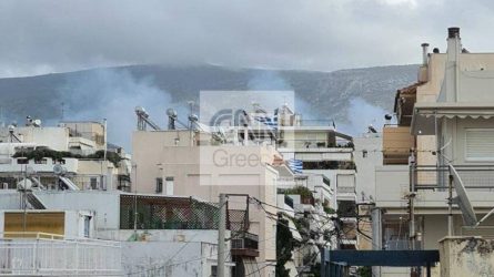 Συναγερμός για μεγάλη φωτιά στον Βύρωνα
