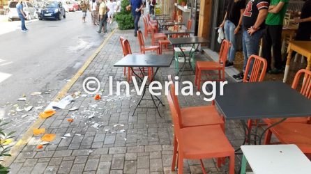 Αγριος καυγάς Ρομά στη Βέροια: Τα έκαναν γυαλιά – καρφιά σε εστιατόριο (BINTEO)