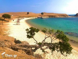 Δεύτερη στον πλανήτη σε Γαλάζιες Σημαίες η Ελλάδα – Πρωτιά για την Χαλκιδική