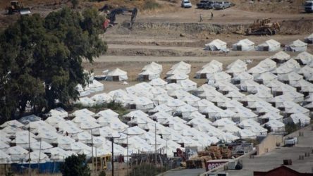 Μυτιλήνη: Θα μετακινηθούν 2,5 χιλιάδες πρόσφυγες στην ενδοχώρα
