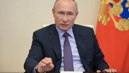 Πούτιν: Απειλεί τη Δύση για “εθνικοποίηση” ρωσικών περιουσιακών στοιχείων