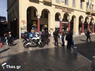 Θεσσαλονίκη: 33 πρόστιμα για μετακίνηση μετά τις 00:30 και τρία «λουκέτα»