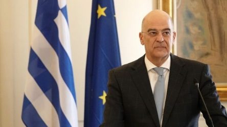 Δένδιας: “Με επέλεξε ο πρωθυπουργός κι εκπροσωπώ την κυβέρνηση” (ΦΩΤΟ)