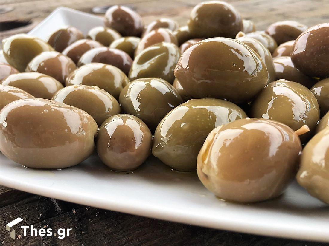 ελιές πράσινες και σπιτικές