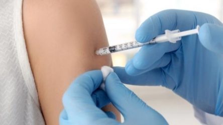 CDC: Το αντιγριπικό εμβόλιο είχε αποτελεσματικότητα μόνο 16% φέτος