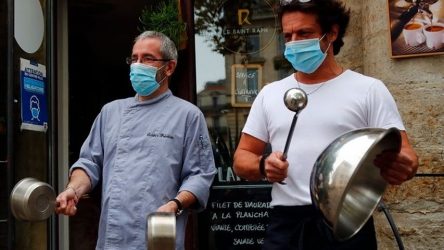 Γαλλία: Ρεκόρ με 16.972 νέα κρούσματα κορονοϊού – 49 θάνατοι σε μία μέρα