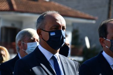 Καράογλου για εθελόντριες από την Κρήτη: “Μάθημα αλληλεγγύης και ανθρωπιάς”