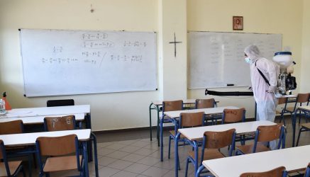Θεσσαλονίκη: Θετικός στον κορονοϊό καθηγητής σε Γυμνάσιο