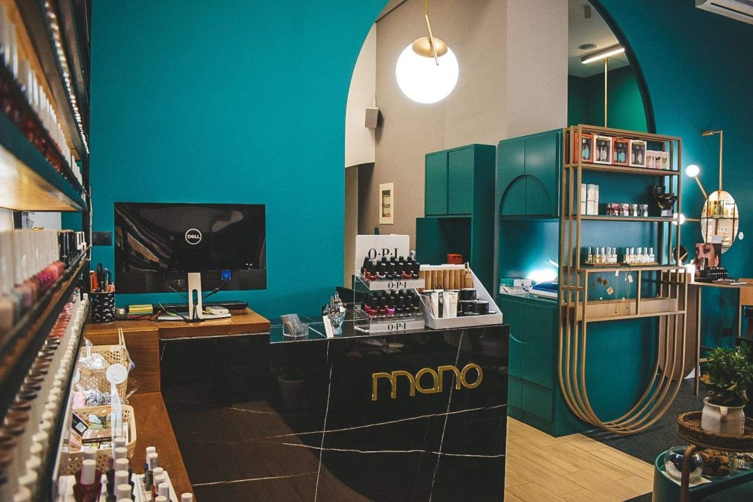 mano χώρος χώροι ομορφιάς Θεσσαλονίκη γυναίκα