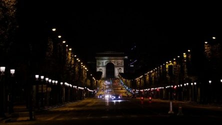 Γαλλία: Εσπασε το  όριο των 100000 κρουσμάτων κορονοϊού σε μια ημέρα
