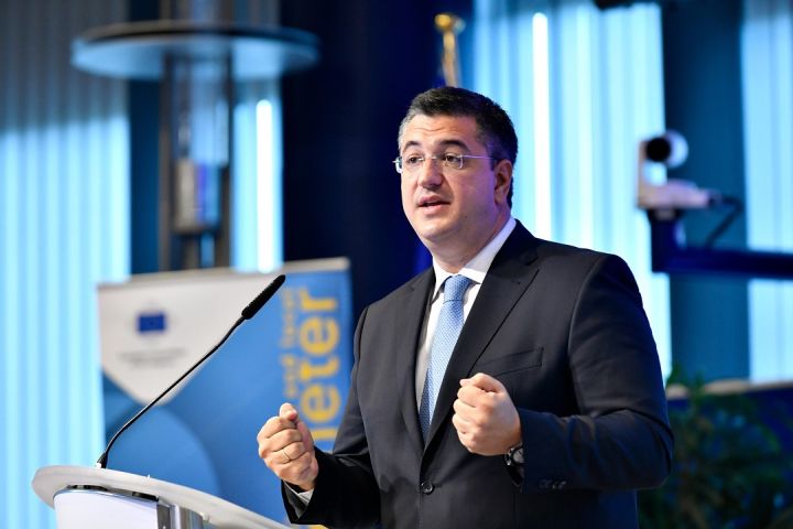 Τζιτζικώστας