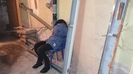 Σέρρες: Αναστάτωση από μια κούκλα στον ΕΟΔΥ (ΦΩΤΟ)
